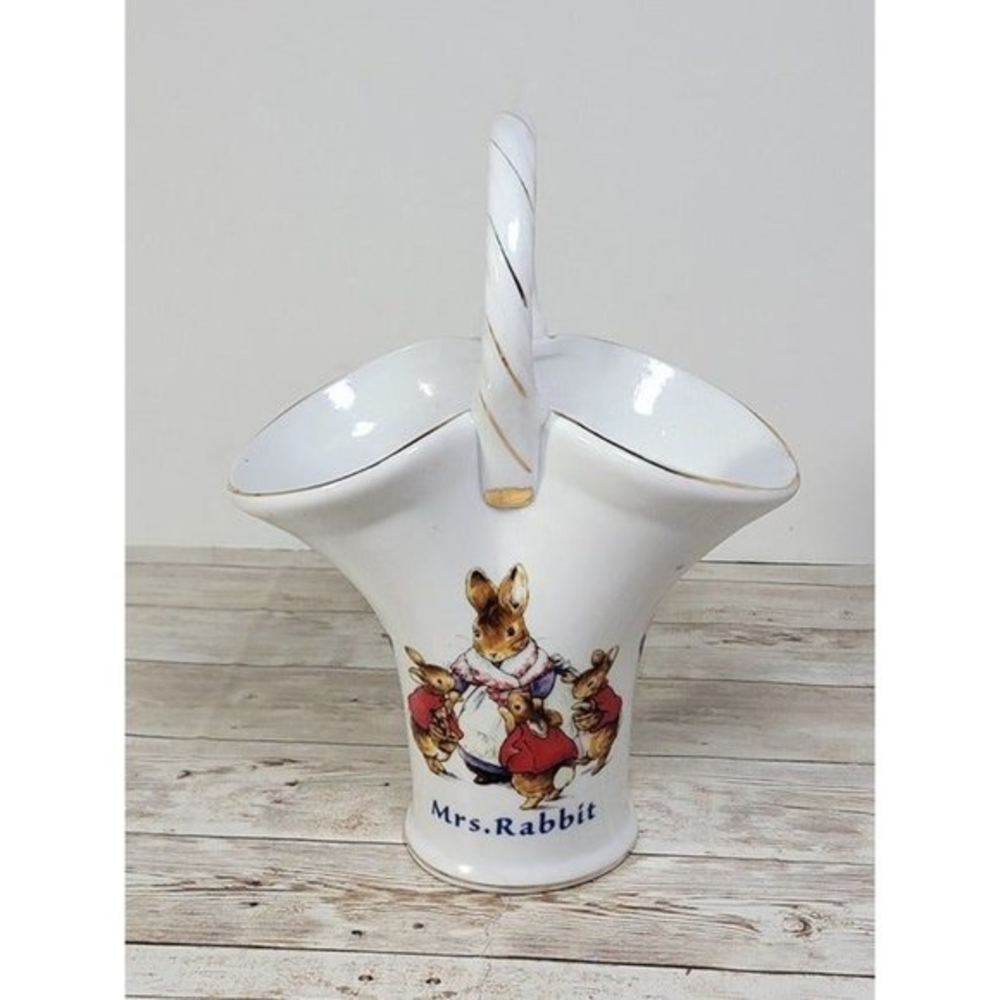VASE PETER RABBIT BEATRIX‎ POTTER MRS. RABBIT BASKET Frederick Warne & Co 2002